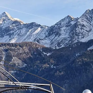 Ampio E Grazioso Trilocale Con Vista Panoramica Chiesa in Valmalenco